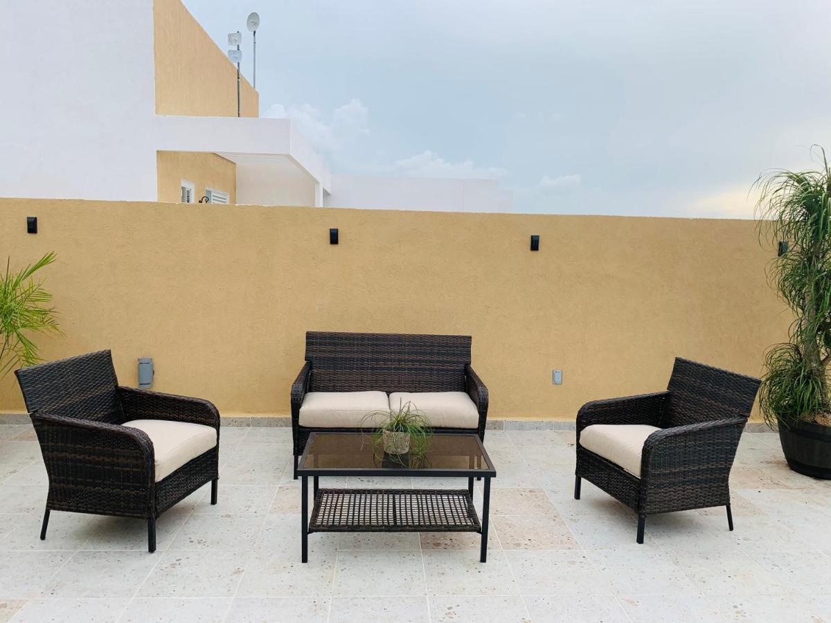 Franks House Apartment "Shared House" Cancún Exterior foto